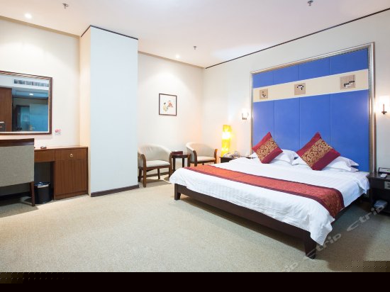 特价大床间(无窗)