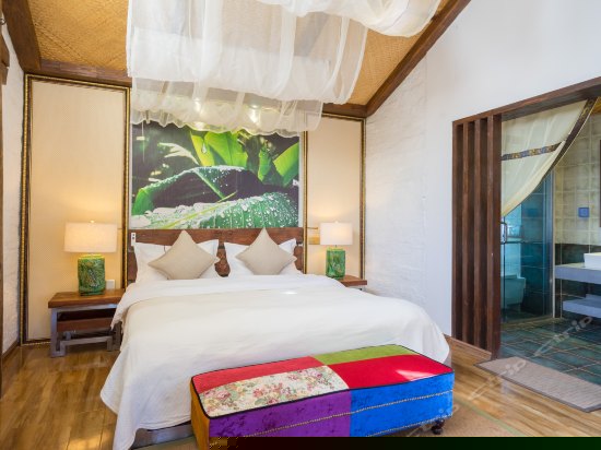 花月夜东南亚大床房