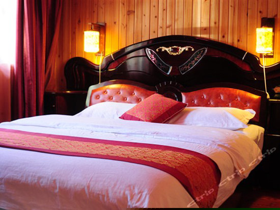 二楼豪华大床房