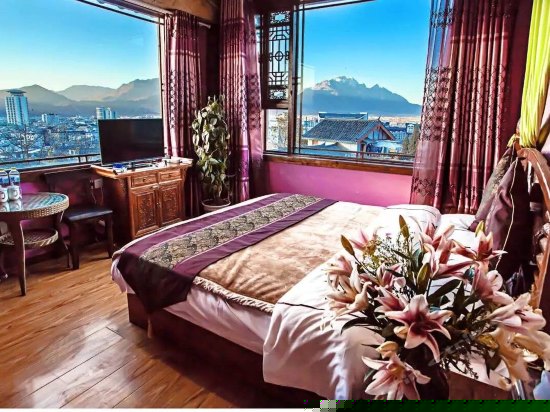 全景复式家庭房