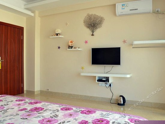 落地窗海景大床房