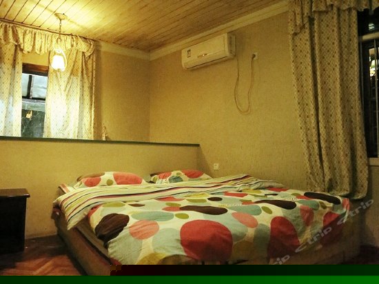 富士静山景阳台房