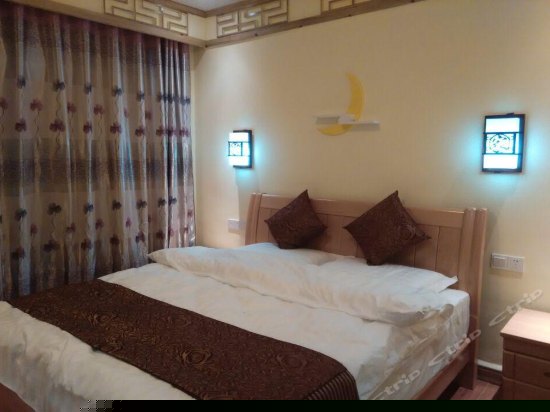 豪华观景大床房