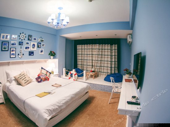 费拉小镇大床房