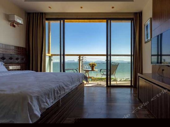 豪华海景大床房