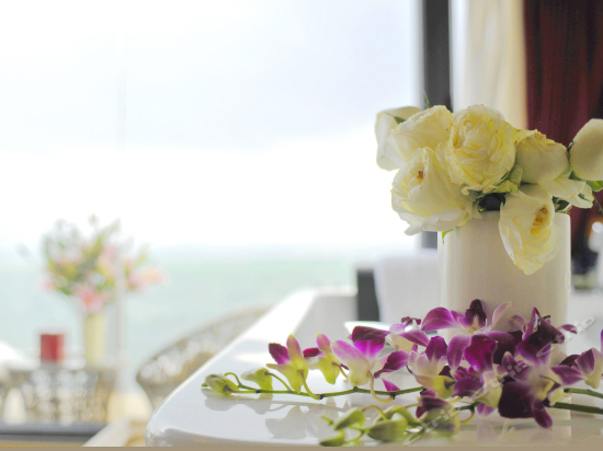 洱宴海景阳台大床房