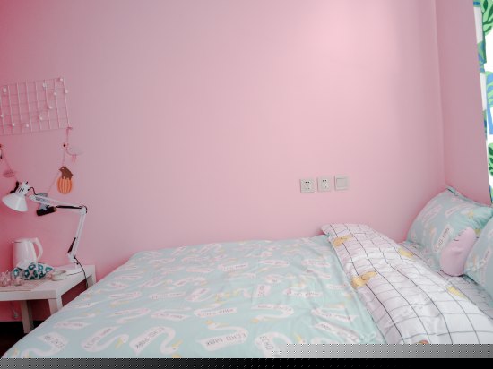 西窗二号粉色间