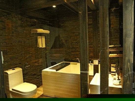 古胡杨行宫高级单人间