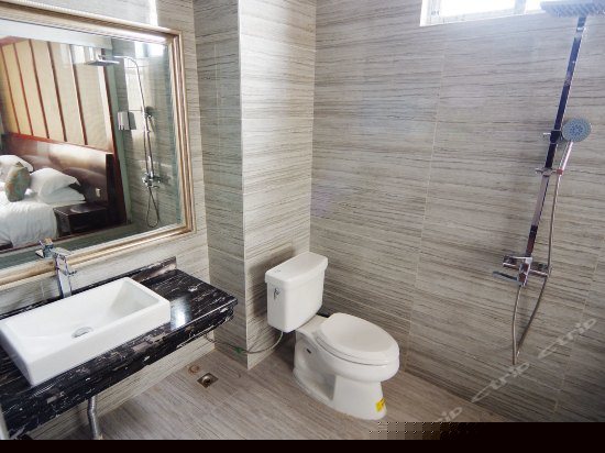 榻榻米豪华标准间