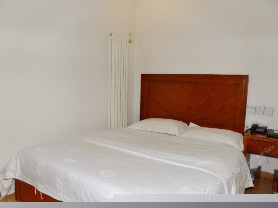 温馨大床房(无窗)