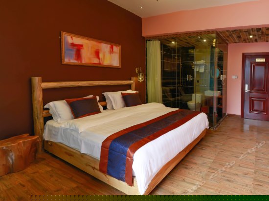 阳台观景大床房