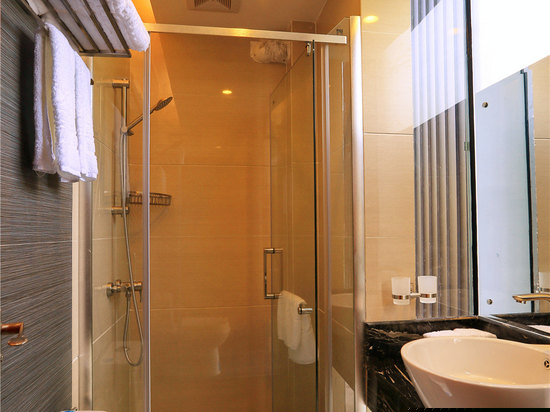 标准河景双床房