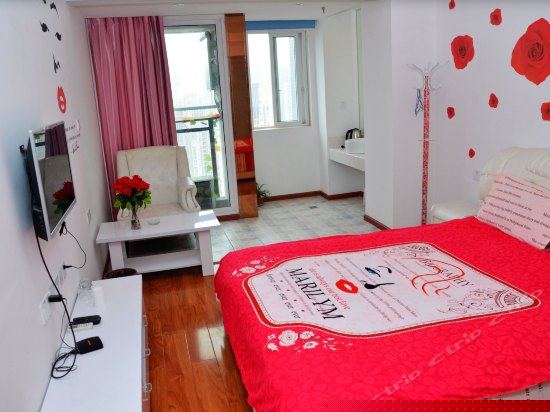 玫瑰情侣主题房