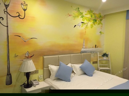 浪漫主题大床房