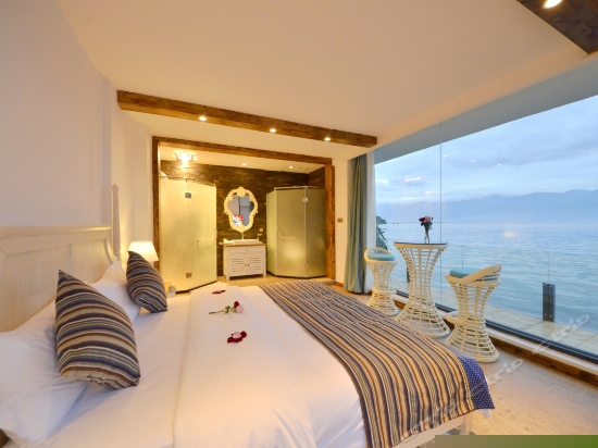 一楼海景大床房