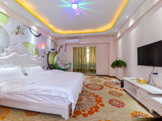 三叶草清新大床房