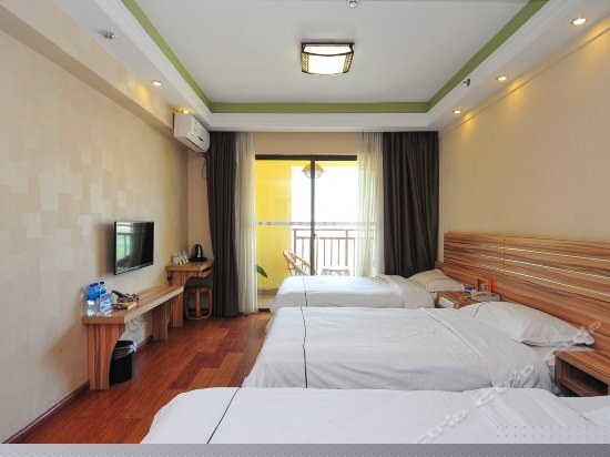 独立阳台观景三人间