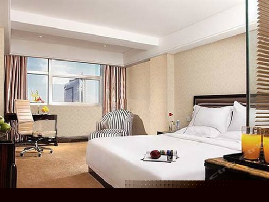 商务大床房