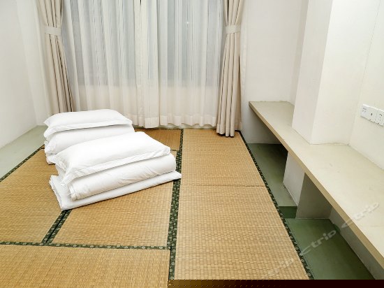 百年古道榻榻米房