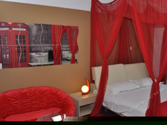 特价情侣主题房