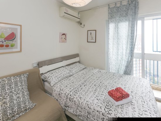 浪漫吧台地毯房