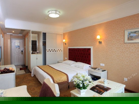 高级商务大床间