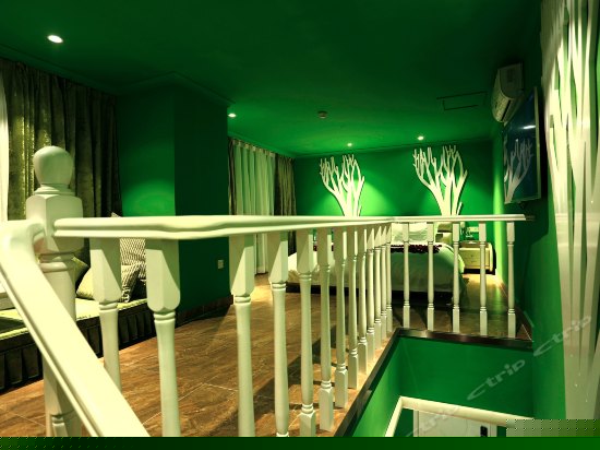 M28豪华复式丛林故事主题房