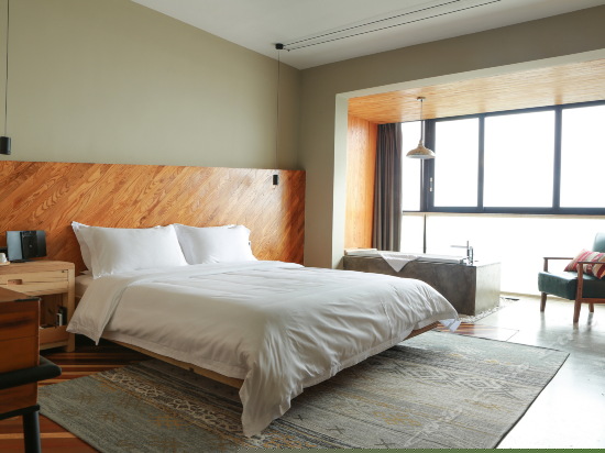 最美洱海海景大床房