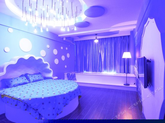 在云端系列圆床