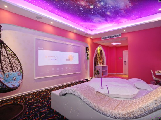 异国风情影院房