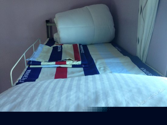 经济实木床位房