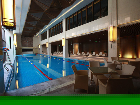 室内游泳池