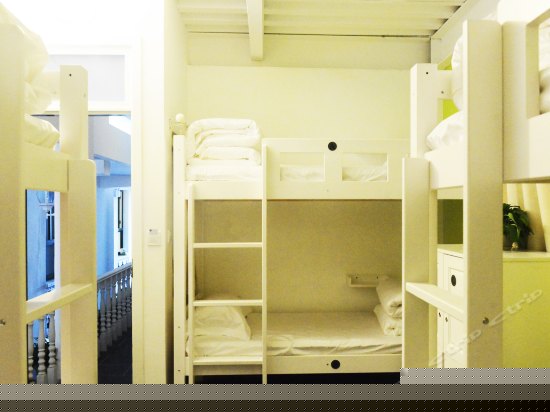 六人间（床位房）