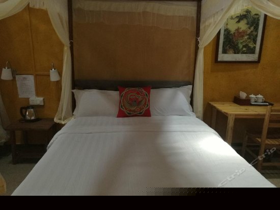 逸龙苑主院标间