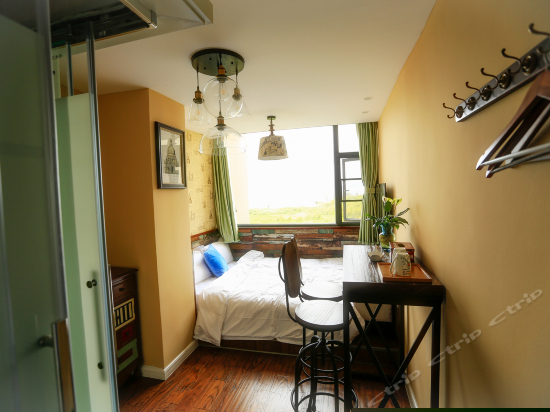 精致海景榻榻米大床房