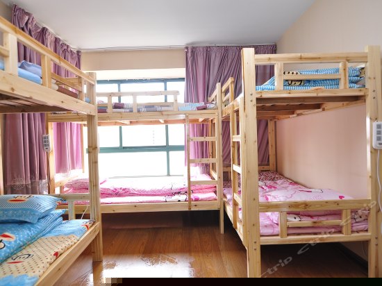 女生六人间(床位)