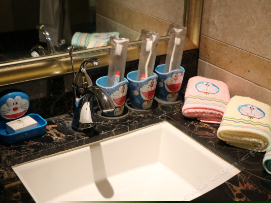 哆啦A梦亲子套房