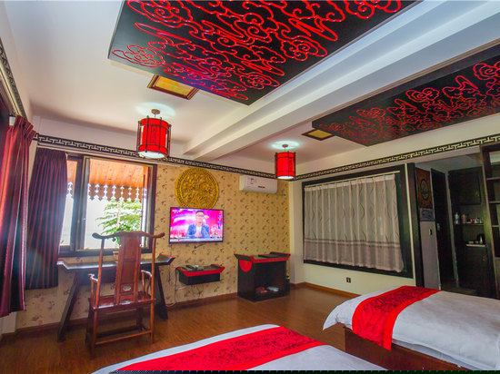 傣家风情望江双床房