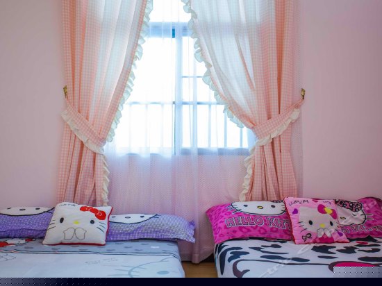 Hello kitty主题房