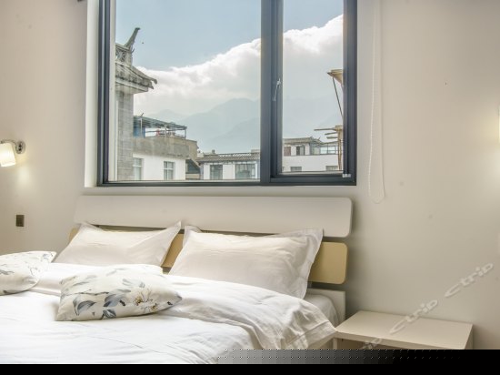 苍山山景大床房