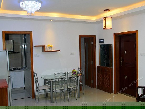 高层海景两室一厅