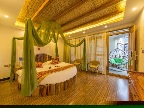 浪漫唯美圆床房