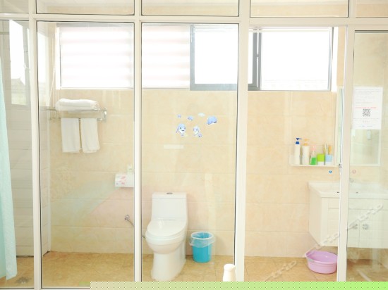 虞美人温馨阳光大床房