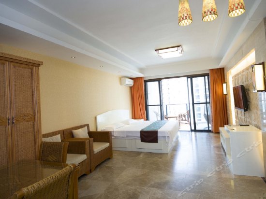 轻奢池景大床房