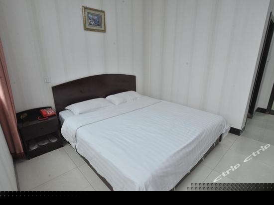 大床房（无窗）