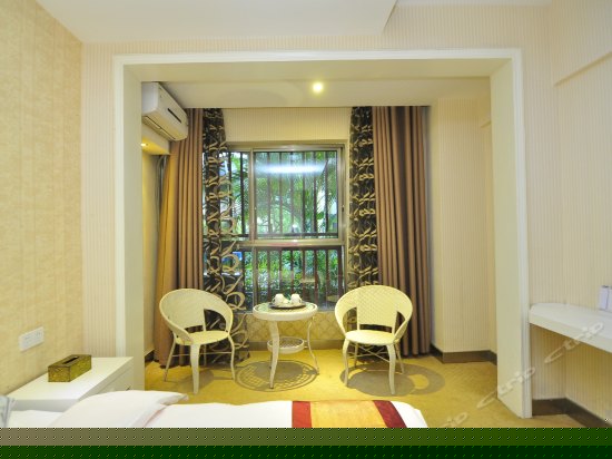 花园豪华大床房