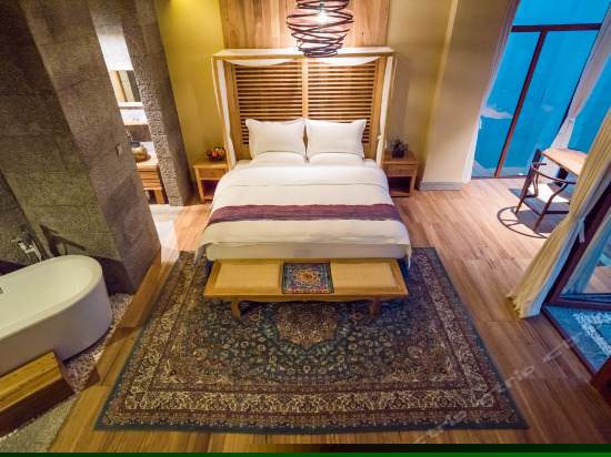 禅修阁全海景复式套房