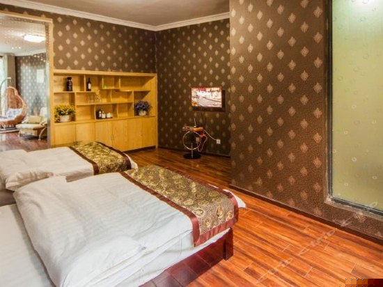 土司特色大床房