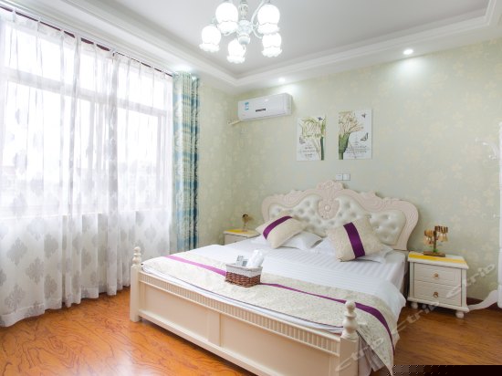 欧式简约大床房