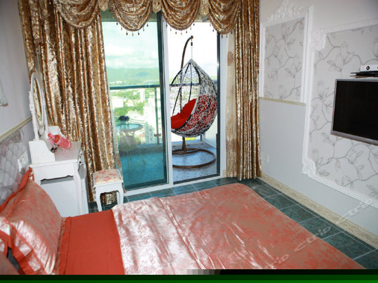 精装120°阳台海景大床房